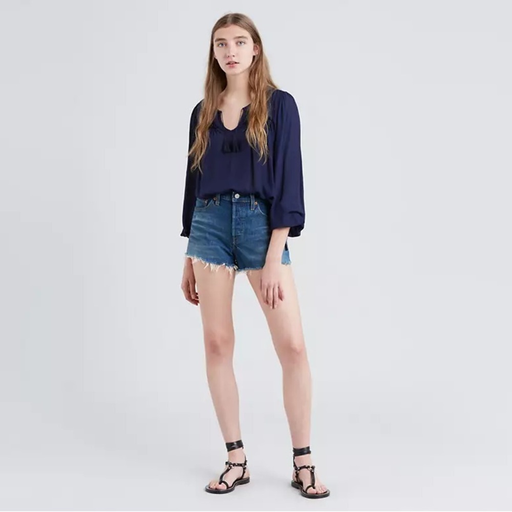 Levi's 501 women's shorts, 25W